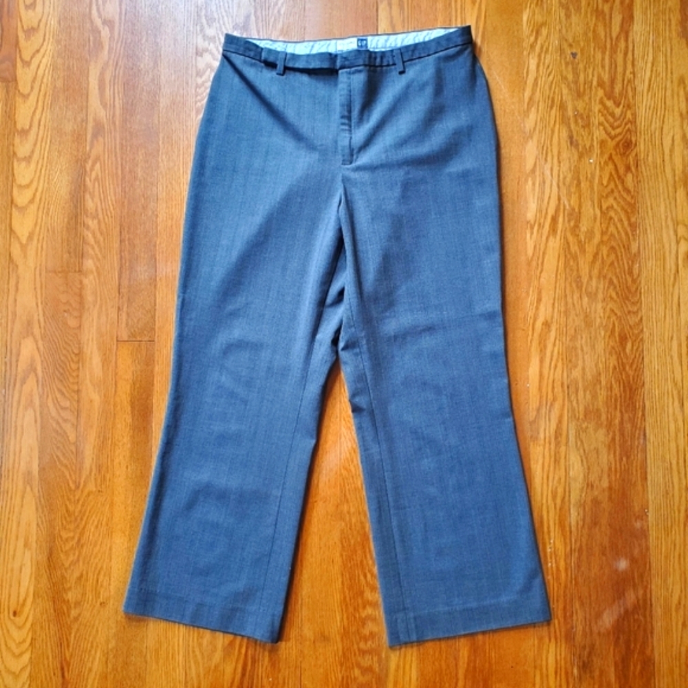 GAP Cropped Stretch Pants